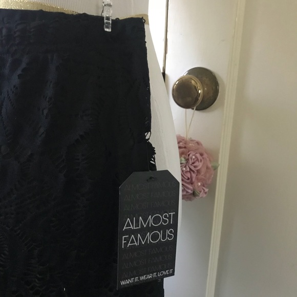 Almost Famous Lace Layer Pant with Shorts - Picture 3 of 3